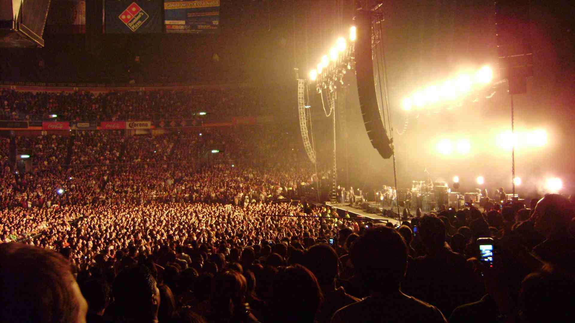 lo-que-pasa-detras-de-un-concierto-4