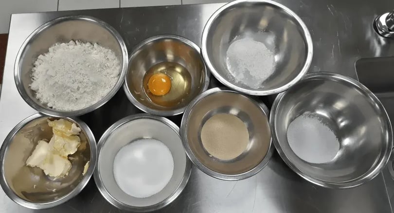 receta-de-pan-danes-origen-secretos-3-compressor_11zon (1)