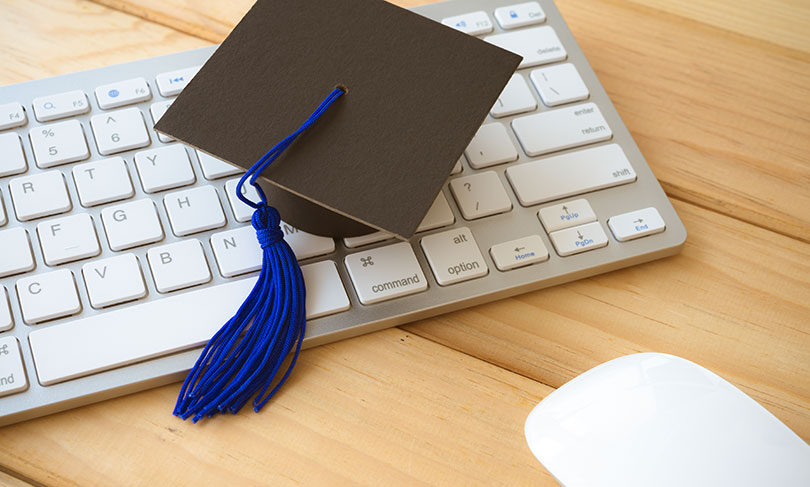 Qué licenciaturas se puede estudiar online