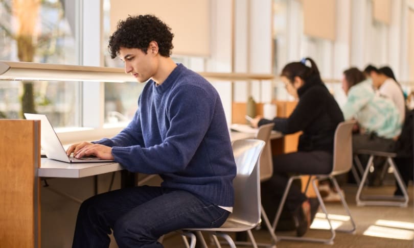 becas y financiamientos para estudiar una licenciatura en línea, qué son y como funcionan