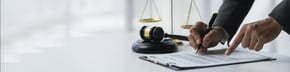 ¿Cuál es la diferencia entre un abogado y un licenciado en derecho?