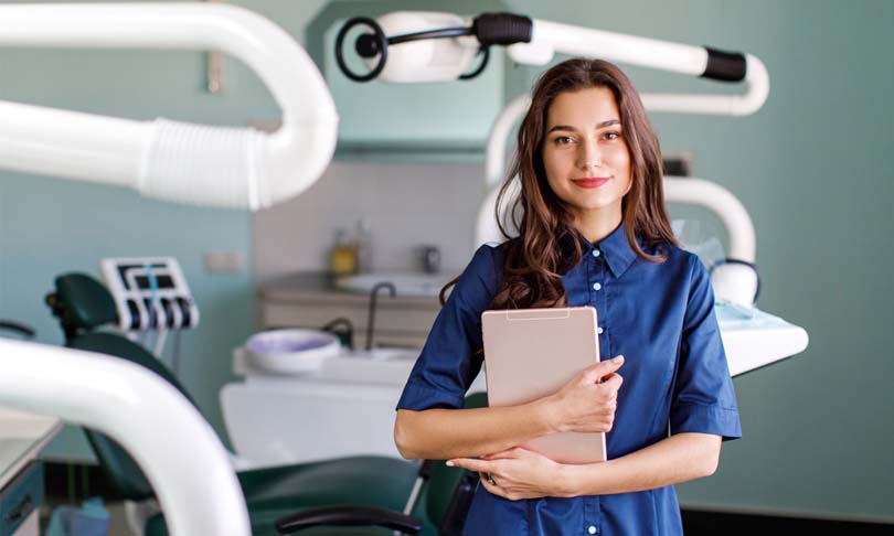 3.odontologo-dia-810x486