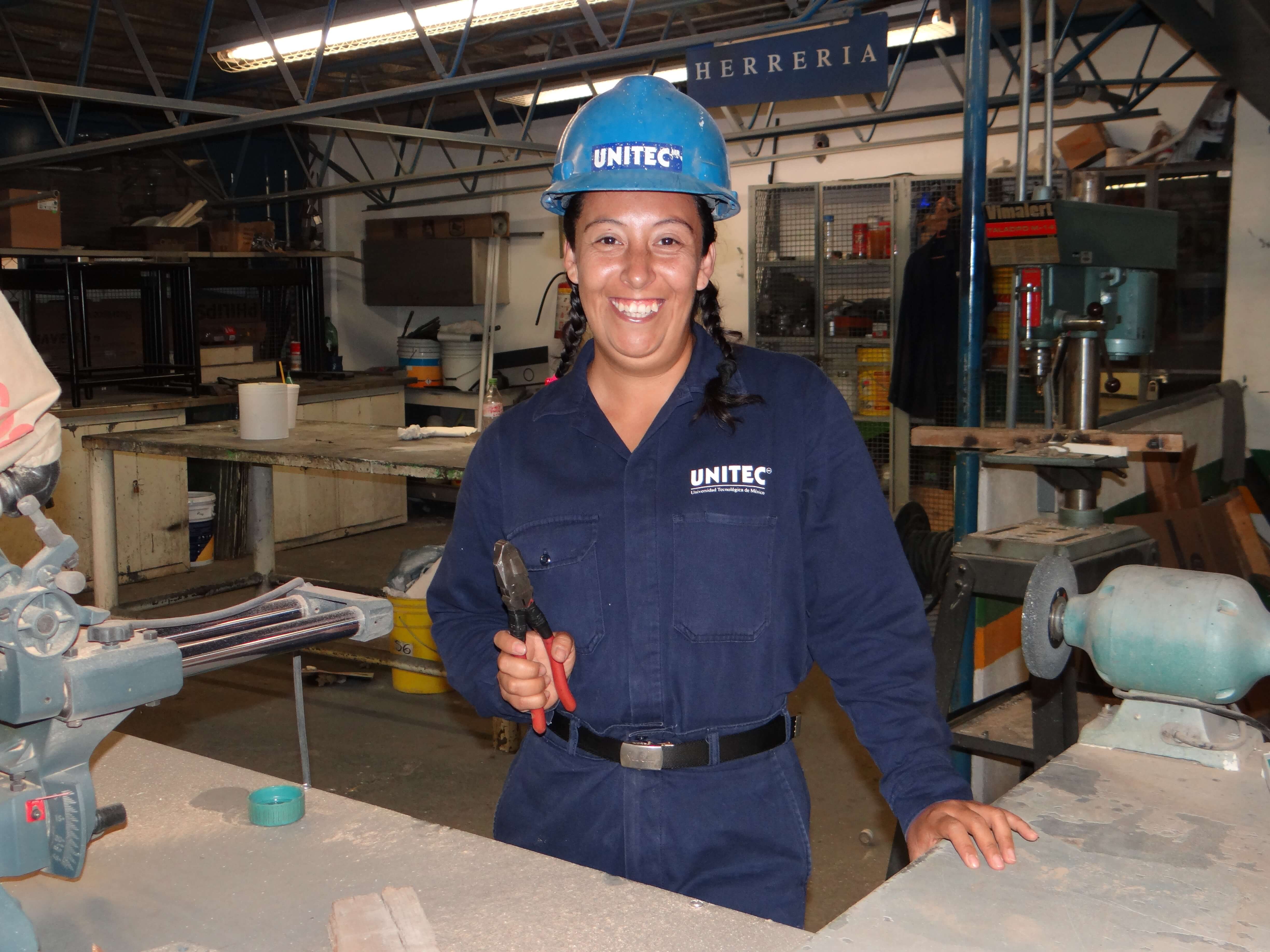 Mujeres haciendo "oficios de hombres": superando los retos