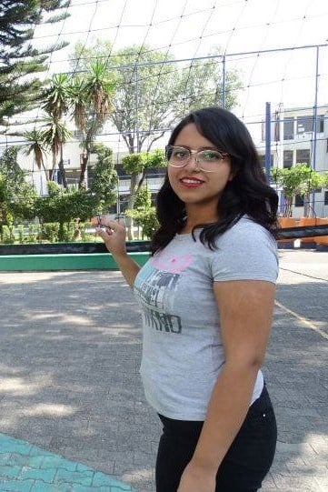 Nohemí revalidó sus estudios de preparatoria