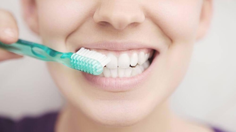 ¿Sabes cepillarte los dientes de manera correcta?