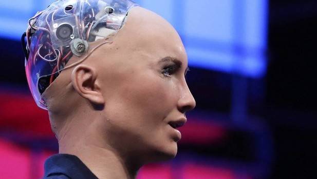La Ingeniería Robótica y Sophia: el robot humano
