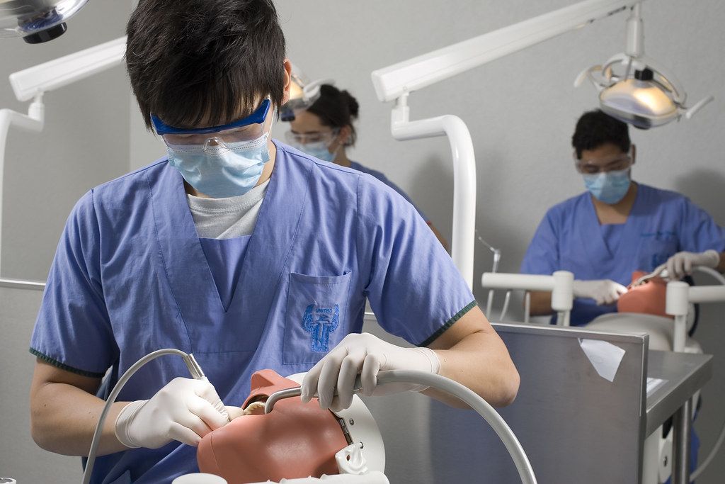 Odontología: ¿Cómo saber si es la carrera ideal para ti